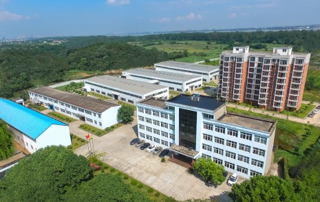 湖北昌利公司連續(xù)25年榮獲“守合同重信用企業(yè)”，始終將誠信經(jīng)營放在第一位！
